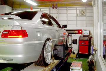 車高調装着後にアライメント調整は必要？ 費用目安とタイヤ偏摩耗を防ぐポイント～カスタムHOW TO～ 画像