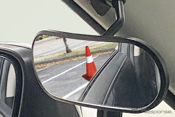 見えない死角を一掃！ 駐車も後席確認もラクになる「サポートミラー」［特選カーアクセサリー名鑑］ 画像