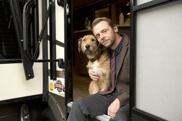 【特別映像】サイモン・ペッグ、“犬だってかわいいぞ！”と相棒を紹介『ミラクル・ニール！』 画像