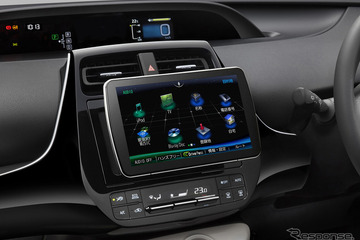 パナソニック、140車種に対応する9V型大画面カーナビ「ストラーダ CN-F1D」発表 画像