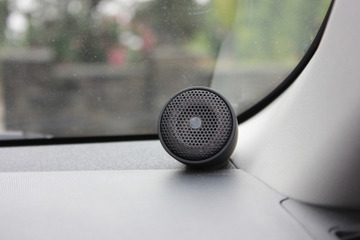 【カーオーディオ・インストール雑学】パート6「トゥイーターの取り付け方」#03 取り付ける場所ごとの利点 その2「ダッシュボード上」 画像