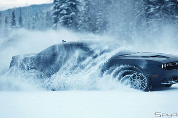 豪雪なんのその！初の4WDダッジチャレンジャー「GT」初公開！ 画像