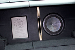 カーオーディオプロショップ“アークライド”（千葉県）が製作した“トヨタ・マークX”。