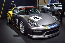 【ロサンゼルスモーターショー15】ポルシェ ケイマン GT4 に「クラブスポーツ」…軽量レーサー 画像