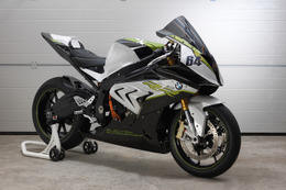 BMW、電動スポーツバイク eRR を公開…見るからにレーシー 画像