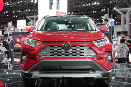 トヨタ RAV4 が6年ぶりモデルチェンジ、日本導入は…ニューヨークモーターショー2018 詳細画像 画像