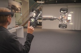 ボルボとマイクロソフト、3Dホログラムを活用した次世代自動車技術を共同開発 画像