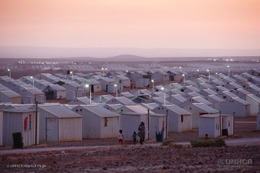 イケア、難民キャンプに明かりを届けるための寄付を募集 画像