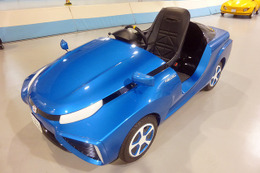 子どもも運転できる燃料電池車 FC-PIUS、メガウェブに登場［フォトレポート］ 画像