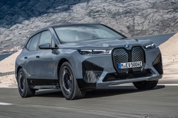 BMW iX に高性能な「xDrive50」、ツインモーターは523hpのパワー 画像