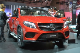 【東京モーターショー15】メルセデス GLE、ガソリン仕様は575馬力のAMGだけ 画像