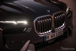 BMW X7 改良新型発売、フロントフェイス刷新…完全自動駐車など最新機能搭載 画像