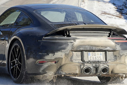 ポルシェ 911 GTS、大幅改良でハイブリッド化どうなる？ デザインは大きく変化 画像