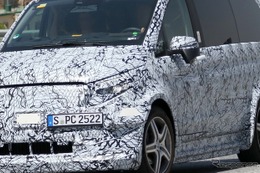 メルセデスベンツ『Vクラス』はフル電動、自動運転は国産ミニバンとレベル違い 画像