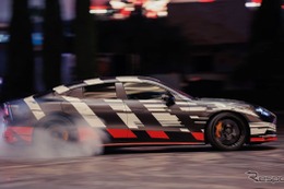 メルセデスAMG 『GT 4ドアクーペ』次期型、プロトタイプ公開…ブラピとF1ジョージ・ラッセルが披露 画像