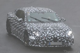 メルセデスAMG史上もっとも過激なクーペ、『GT EV』が土砂降りのニュルを爆走！ 画像