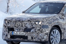 大型グリルが消えた!? BMW最小のEV、『iX1』プロトタイプをスクープ 画像