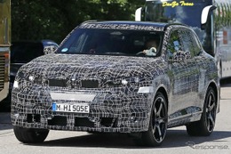 2トン級のフル電動SUV、BMW『iX5M』のスクープに成功---ガソリンエンジンのX5Mを圧倒か 画像