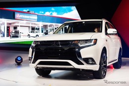 【ニューヨークモーターショー16】三菱 アウトランダー PHEV 、改良新型を米国初公開 画像