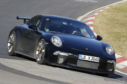 ポルシェ 911 GT3 改良型、ニュルで官能的な走り披露 画像