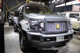 【北京モーターショー16】“装甲車”並みの迫力、米将軍の名を冠した新コンセプトSUV 画像