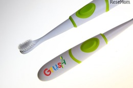 歯磨きしながらモンスター退治、ゲーム連動歯ブラシ「Grush」 画像