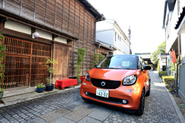 スマート フォーツー 新型…取り回しの良さはトップレベル［写真蔵］ 画像