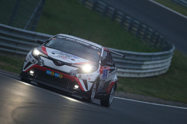 C-HR Racing（2016 ニュルブルクリンク24時間耐久）