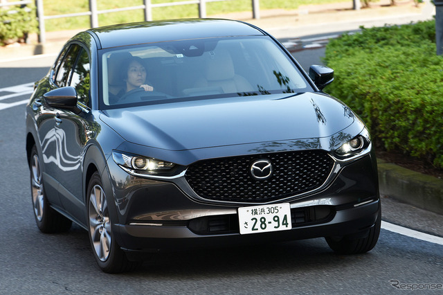 マツダ CX-30