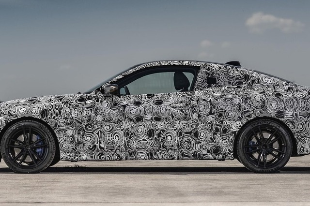 BMW 4シリーズ・クーペ 新型のプロトタイプ