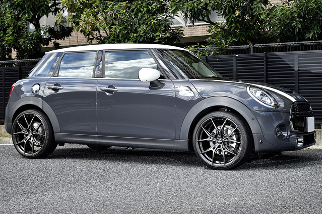 推奨サイズ:19×8.5JInset45 5H-112/カラー:スーパーダークガンメタ/マシニング/リムエッジDC(AAC)/タイヤサイズ:225/35R19