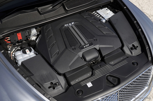 ベントレー ベンテイガ 新型 V8モデル（3,996cc/550ps/770Nm）