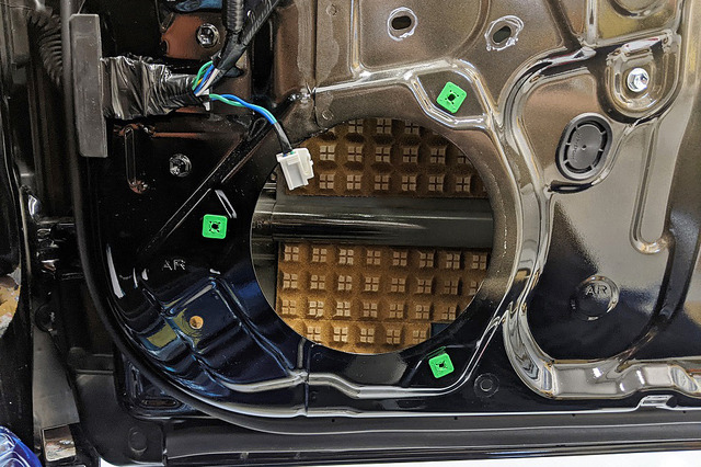 プロに直撃 カーオーディオ ユニットの 取り付け にまつわる疑問を すべて解決 Part2 デッドニングって 何 Push On Mycar Life