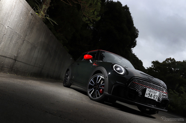 MINI JOHN COOPER WORKS ハッチバック