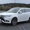 三菱 アウトランダーPHEV Sエディション