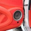 ドアにはバスレフボックスを組んでMTXオーディオのSS5のミッドバスをインストール。周囲の造形などにも徹底してこだわる。