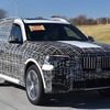 BMW X7の量産試作車