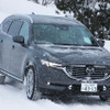 マツダ CX-8 の走りはホンモノか…雪上でテストドライブ！【VR試乗】