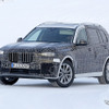 BMW X7 スクープ写真