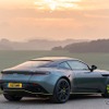 アストンマーティン DB11 AMR