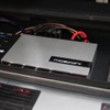 モスコニのプロセッサーを使ってフロント３ウェイ＋サブウーファーをコントロールしている。