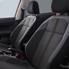 VW ポロ TSIハイライン シート（チタンブラック/エナジェティックオレンジ）
