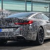 BMW M8 クーペ 新型のプロトタイプ