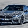 BMW M8 クーペ 新型の開発プロトタイプ