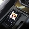 オーディオプレイヤーとして用いるのはウォークマン。高音質DAPとして多くのユーザーが車内で活用するユニットだ。