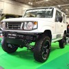 オートルビーズが製作したGood old jimny。クラシック22スタイルグリルや22用のルーフキャリアを現行ジムニーに装着。