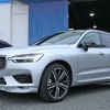 SUVに魅力を感じて乗り換えたボルボXC60-R。コクピットまわりからラゲッジまで、デザイン性豊かなインストールを完成させた。