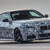 BMW 4シリーズ・クーペ 次期型のプロトタイプ