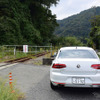 三江線跡。もう列車がここを走ることはない。駅はすでに雑草に埋もれつつあった。