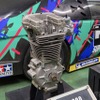 600ccの単気筒エンジンは、それまでSOHCであったオートレース界にDOHC4バルブという手法を用いてアプローチ、業界に衝撃を与えた